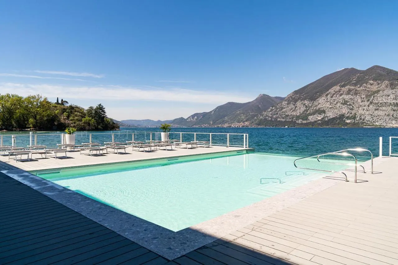 Araba Fenice Hotel Ιζέο